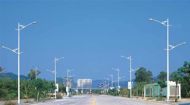 華可路燈太陽(yáng)能led燈工程現場(chǎng)圖