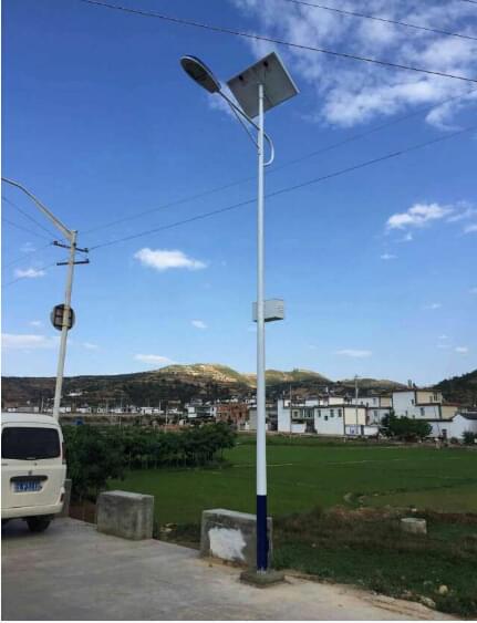 四川農村led太陽(yáng)能路燈案例圖