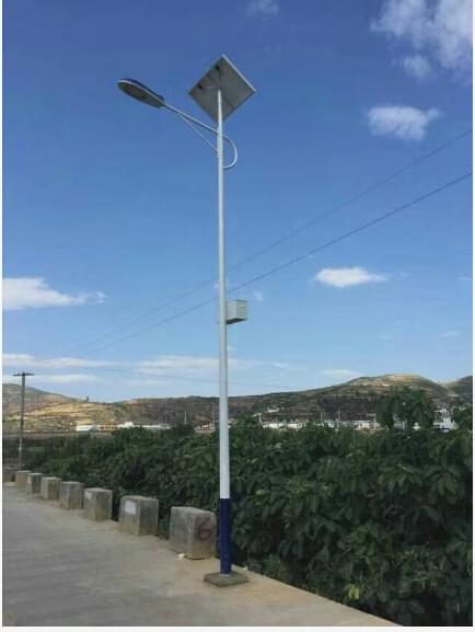 四川農村led太陽(yáng)能路燈展示圖