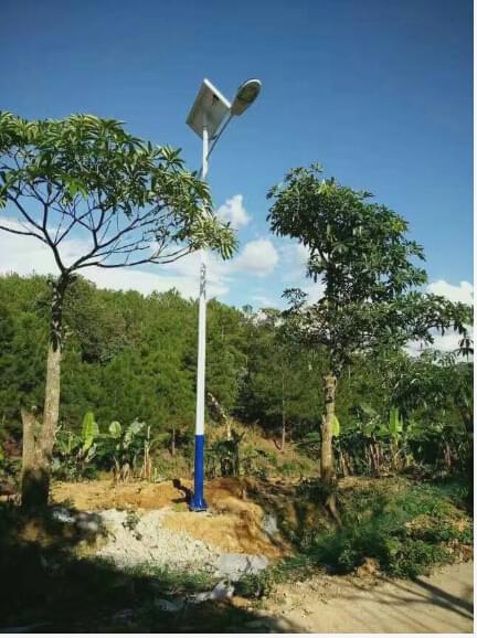 貴州農村太陽(yáng)能路燈展示