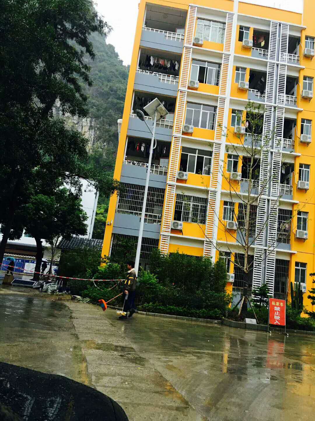 山西農村led太陽(yáng)能路燈安裝圖 山西農村led太陽(yáng)能路燈安裝圖