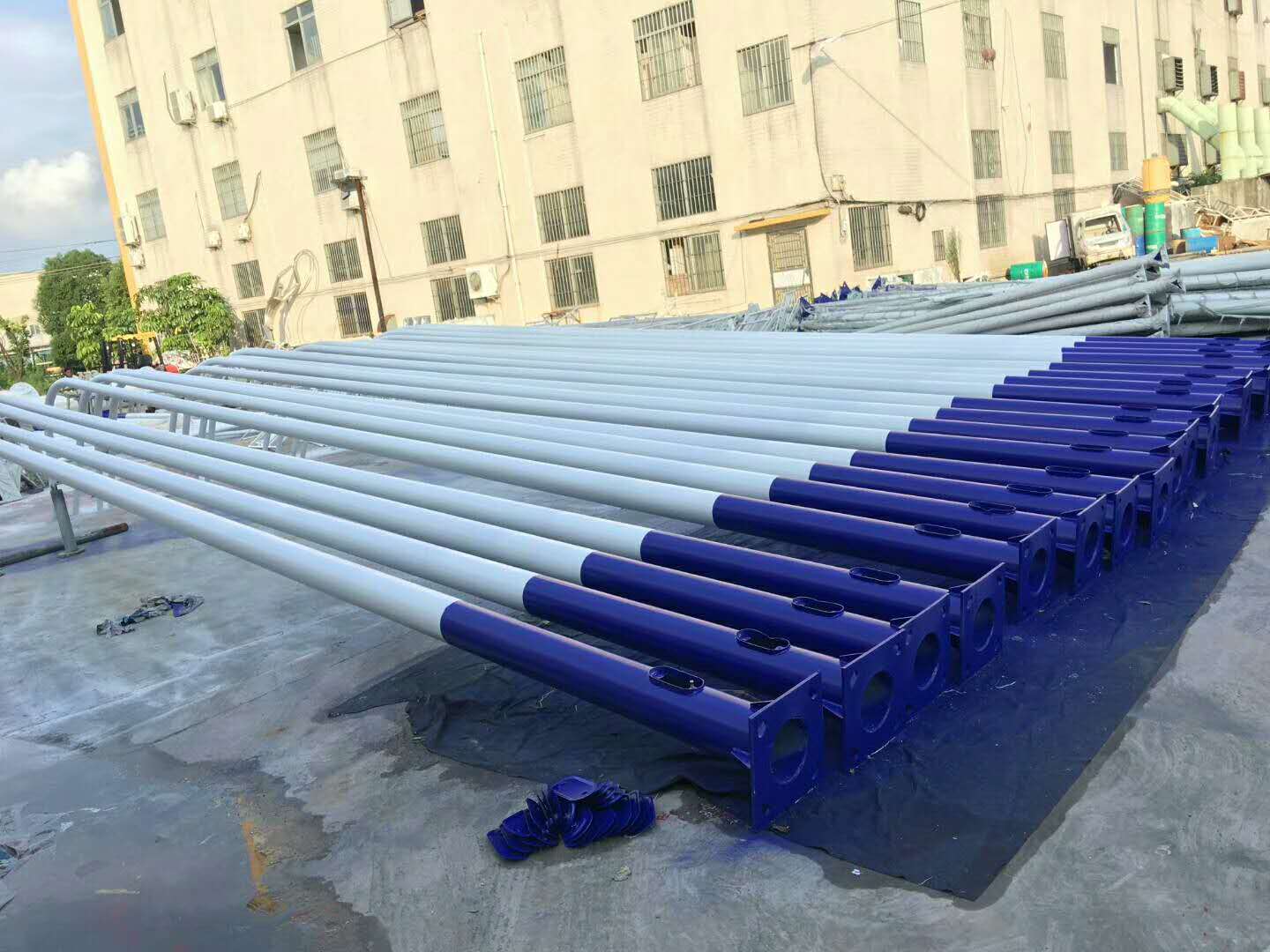 華可led太陽(yáng)能路燈生產(chǎn)中 華可led太陽(yáng)能路燈生產(chǎn)中