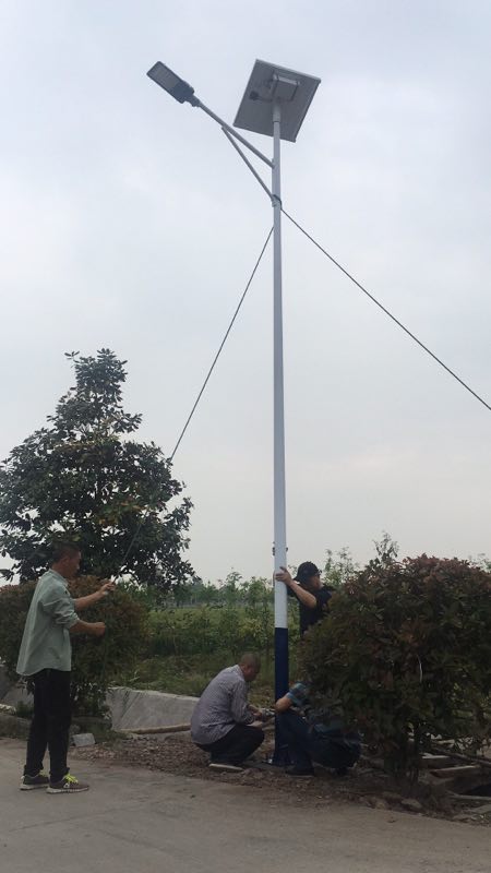 太陽(yáng)能路燈 太陽(yáng)能路燈
