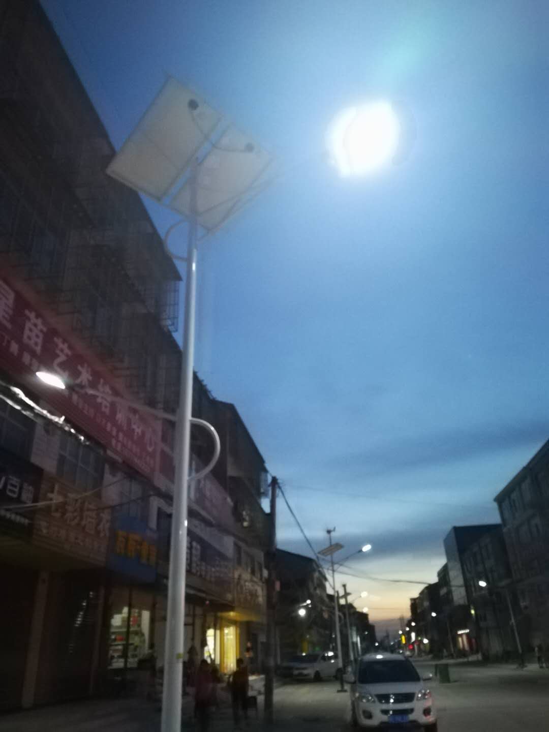 風(fēng)光互補太陽(yáng)能路燈 風(fēng)光互補太陽(yáng)能路燈