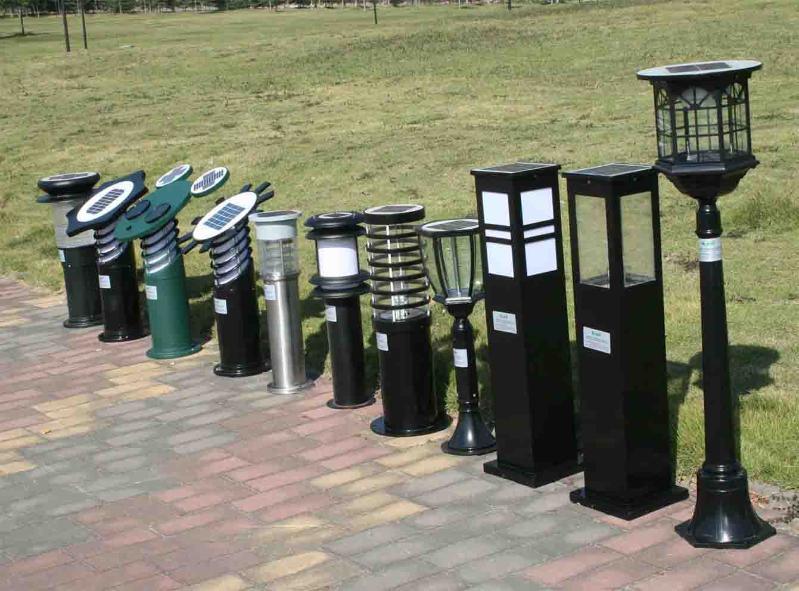 太陽(yáng)能草坪燈(DW-S501).jpg 太陽(yáng)能草坪燈(DW-S501).jpg