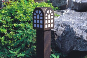 華可LED草坪燈是重要的景觀(guān)照明燈