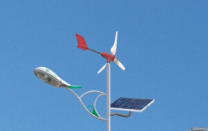 華可：風(fēng)光互補路燈節能、環(huán)保的效能