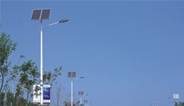 下雨天太陽(yáng)能led路燈還能正常亮燈工作嗎？