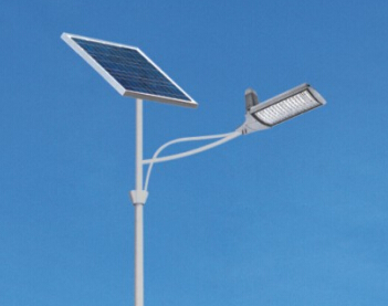 華可：太陽(yáng)能路燈蓄電池應如何維護？