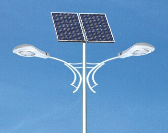 LED太陽(yáng)能路燈電池板的傾斜度照明調整？