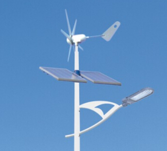 華可：安裝風(fēng)光互補太陽(yáng)能路燈能給大家帶來(lái)哪些好處？