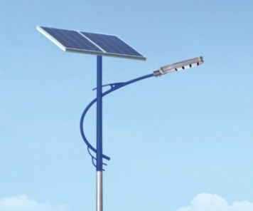 農村led太陽(yáng)能路燈能解決陰雨天的照明問(wèn)題嗎？