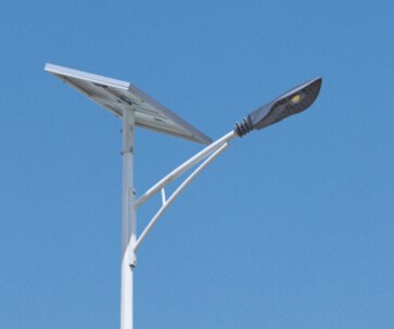 農村led太陽(yáng)能路燈電池板怎么配置？