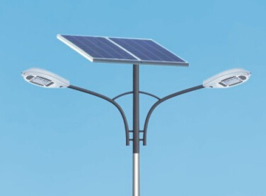 華可解答：為什么太陽(yáng)能路燈電池板安裝要朝南？