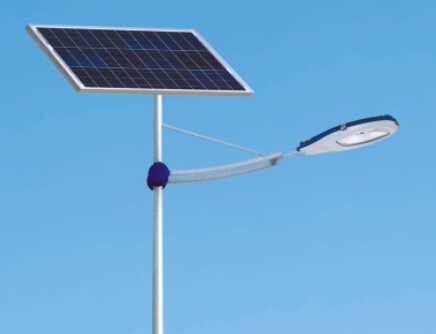 太陽(yáng)能路燈是節能環(huán)保發(fā)展理念的代表
