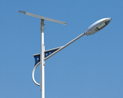 行業(yè)講解：太陽(yáng)能路燈價(jià)格具有一定的優(yōu)勢。