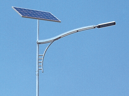 華可告訴你：太陽(yáng)能路燈有什么不為人知的特點(diǎn)？