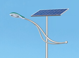 陰雨天太陽(yáng)能路燈怎樣實(shí)現長(cháng)久穩定照明？