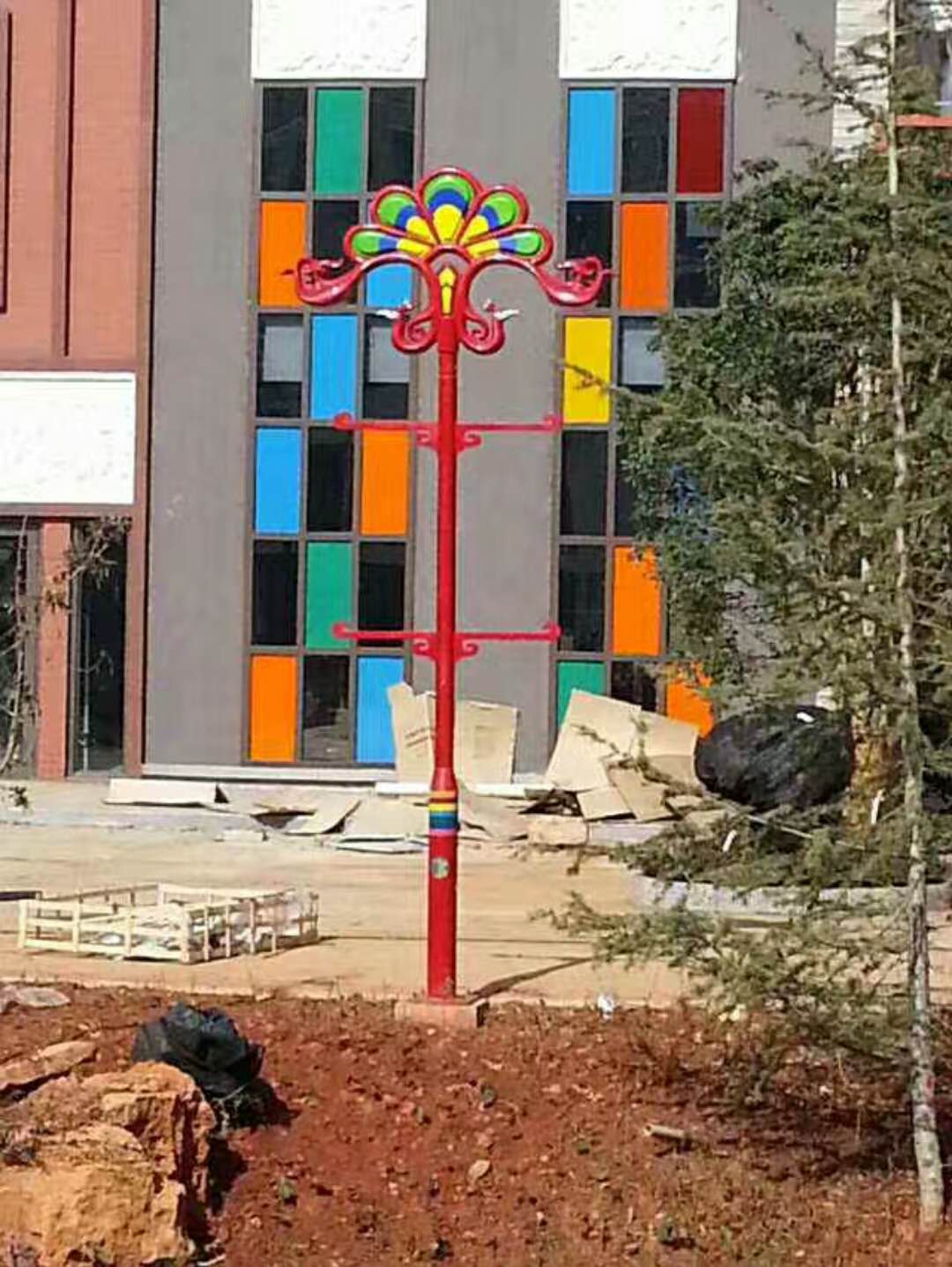 【華可案例】：云南昆明180套led庭院燈到達工地！